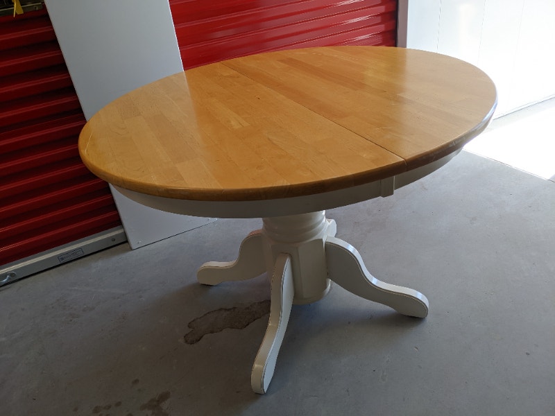 Used Wood Pedestal Table and six Chairs Dining Tables & Sets Barrie Kijiji