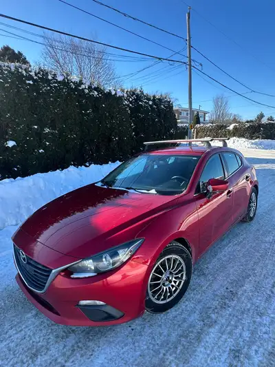 Une belle mazda 3 2016 à vendre Vous cherchez votre première voiture ou une voiture de tous les jour...