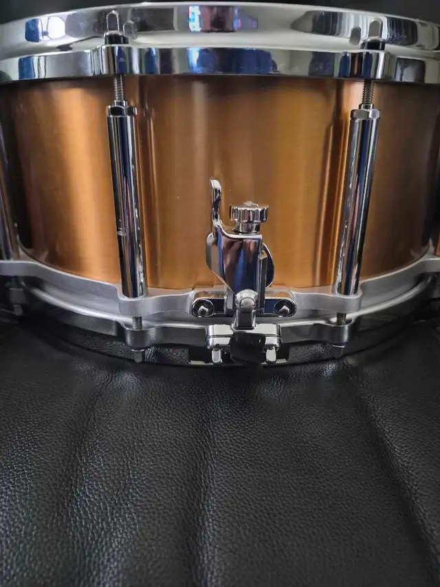 pearl Phosphor bronze freefloating snare drum  in Drums & Percussion in Oshawa / Durham Region - Image 6