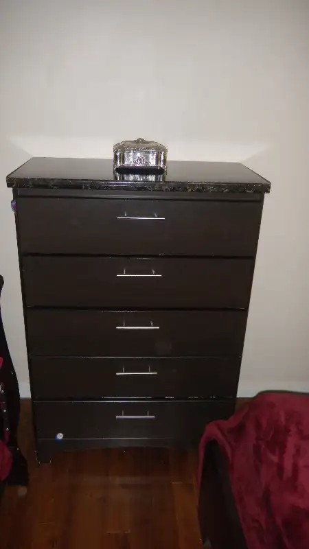 Ensemble Set de Chambre a Coucher QUEEN in Multi-item in City of Montréal - Image 6