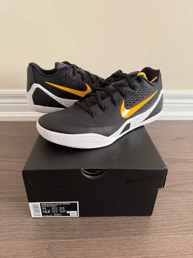 Nike Kobe 9 Protro EM Lakers DS Size 11  in Men's Shoes in Markham / York Region - Image 7