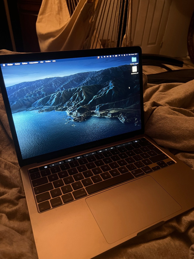 MacBook Pro 2020 dans Portables  à Drummondville