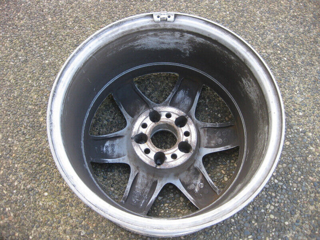 1 X Single Genuine Benz 17X8.5 ET52 rim for ML Class good cond in Tires & Rims in Delta/Surrey/Langley - Image 4