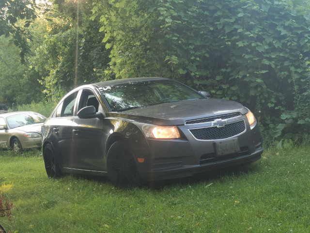 2011 Chevy Cruze. in Cars & Trucks in Kitchener / Waterloo - Image 2