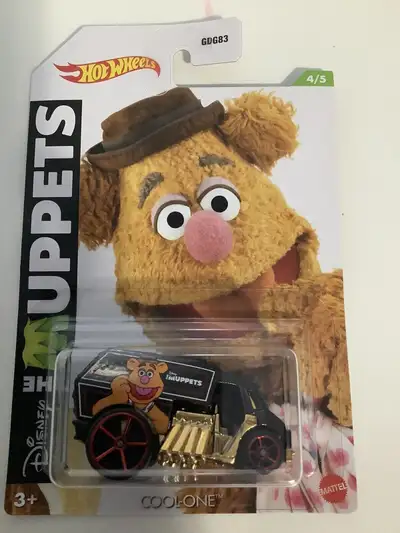 Hotwheels Disney the muppets cool-one fozzie bear. Very rare and extremely hard to find. New in pack...