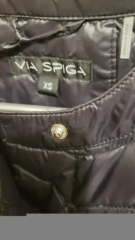 Via Spiga Women's Puffer Jacket With Carry Pouch - Size XS in Women's - Tops & Outerwear in City of Montréal - Image 5