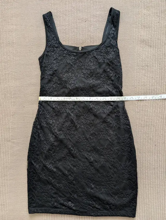 Little black lace dress and green shirt dress - both size medium in Women's - Dresses & Skirts in Edmonton - Image 6