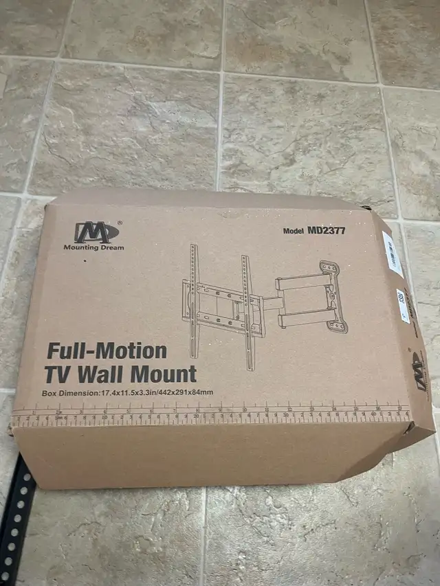  TV wall mount in Video & TV Accessories in Ottawa - Image 2