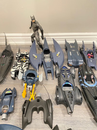 Vintage Batman figures/Car 