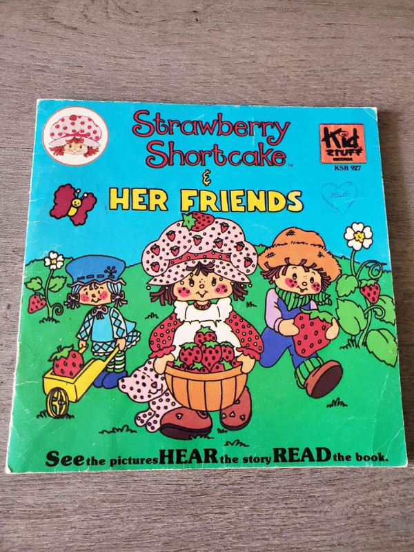 Vintage (1982) Kid Stuff Records Strawberry Shortcake book in Children & Young Adult in Edmonton