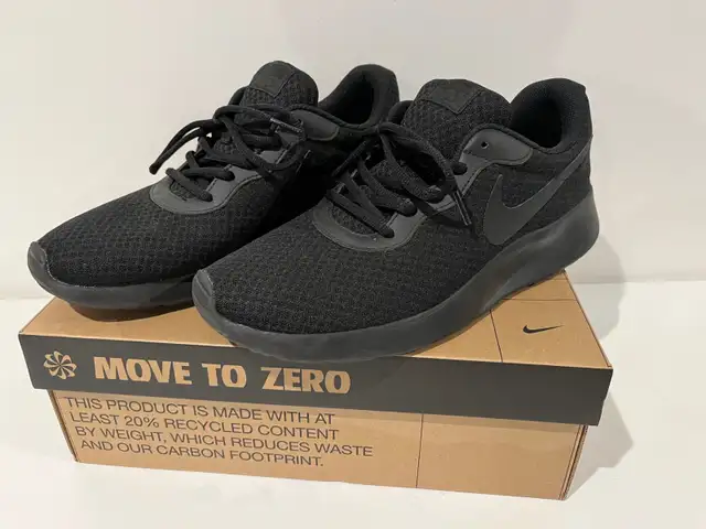 Nike Tanjun Mens Running Shoe Black Size 11 in Men's Shoes in Woodstock - Image 4