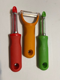 OXO peeler set