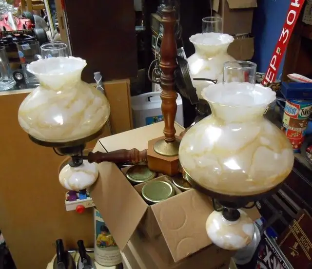Luminaire Suspendu à 3 Branches Vintage in Indoor Lighting & Fans in Sherbrooke - Image 3