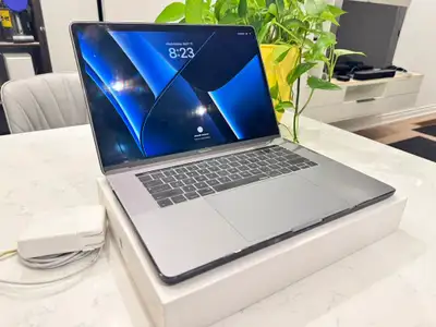 Selling my 15-inch MacBook Pro (2019, Intel i7, 24GB RAM, 500GB SSD, Touch Bar) — extremely well car...
