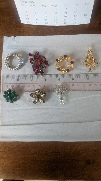 Vintage brooches $20 each Pick up in Brampton, Chinguacousy and Wanless area