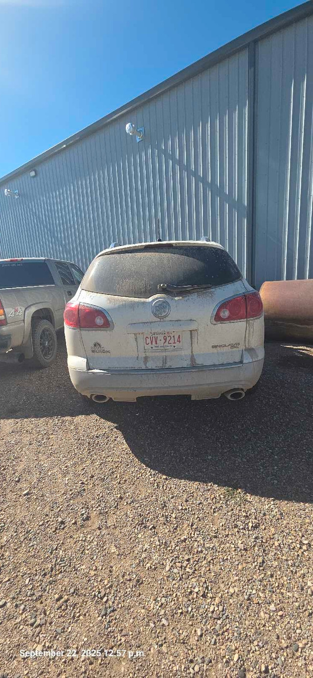 Buick Enclave in Cars & Trucks in Lethbridge - Image 2