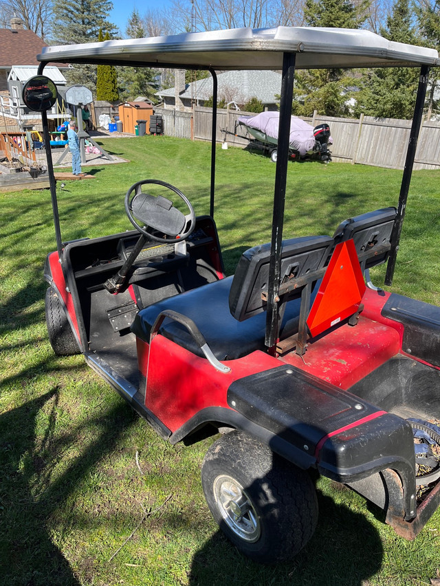 Golf cart ezgo 1994 in Other in Kawartha Lakes - Image 3