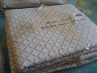 King Sz Flat Sheet W/2 pillowcases..Martha Stewart..NEW..$15