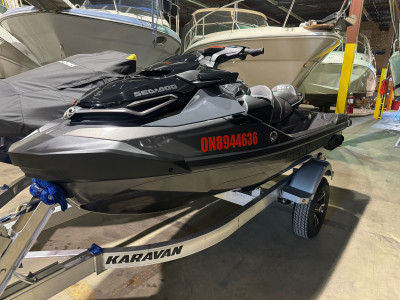 2023 Seadoo RXTX 300 only 9 hours 