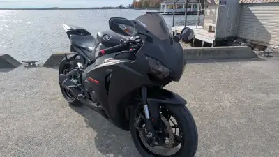 2008 Honda CBR 1000RR -Flat Black with Red emblems and fairing bolts -Full Yoshimura Exhaust System...