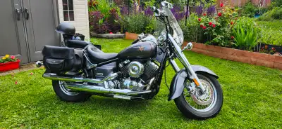 650 Classic, New MVI in 2025, New Clutch Cable, New Front & Back tire, mvi good until 2026. helmets...