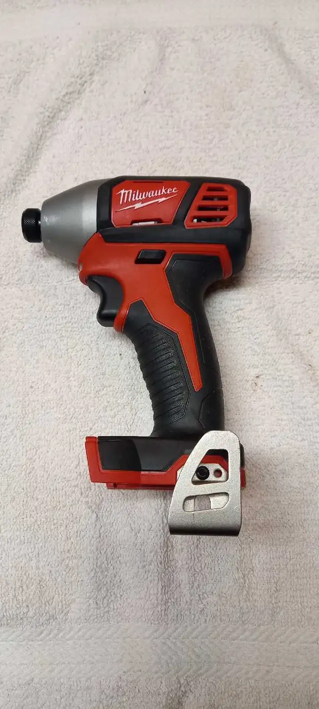 Milwaukee M18 Impact Driver in Power Tools in Mississauga / Peel Region - Image 2