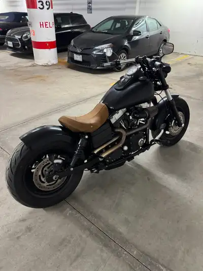 13k American US miles on the odometer. Fuel injected 96 inch twin cam motor, custom exhaust, seat, r...