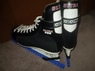 MENs (CCM ULTRA PRO SL-2500 ICE SKATES) Size 10 in New Cond., View more