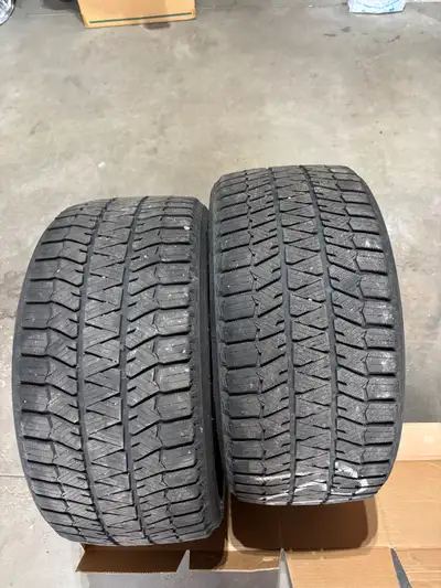 Two 225/35/R18. 90H Bridgestone blizzak winter tiers used with 50 % treated remain , it has never be...