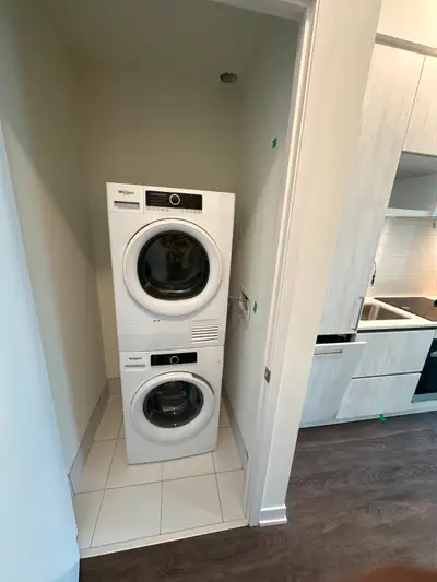 Richmond Hill Condo for Rent – Bayview & Elgin Mills