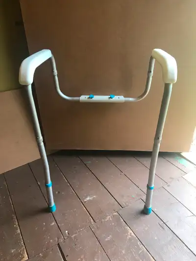 BATH/SHOWER Chair & Toilet Rails, AquaSense Adjustable Bath and Shower Chair with Non-Slip Seat, Whi...