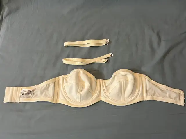 Marks & Spencer Strapless Bra – Size 36B (New) in Women's - Other in City of Toronto - Image 4