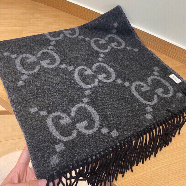 New Gucci Dark Grey GG Logo Wool Blended Scarf Shawl Wrap in Women's - Bags & Wallets in City of Toronto - Image 3