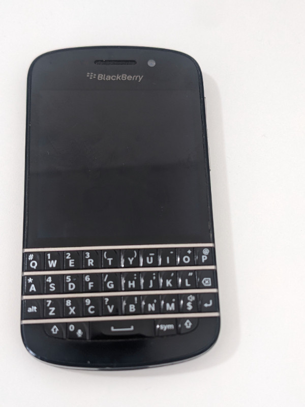 Unlocked Blackberry Q10 dans Téléphones cellulaires  à Ville de Toronto - Image 2