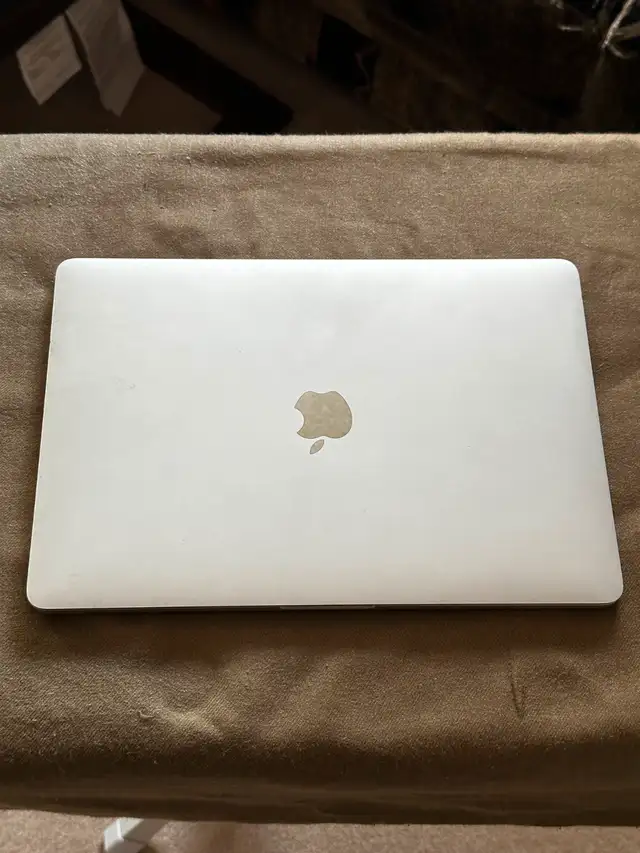 MacBook Pro 2017 - Great Condition in Laptops in Edmonton - Image 3