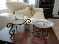1  Lovely Decor 8" diameter Glass Dish Bowl on a Metal Stand