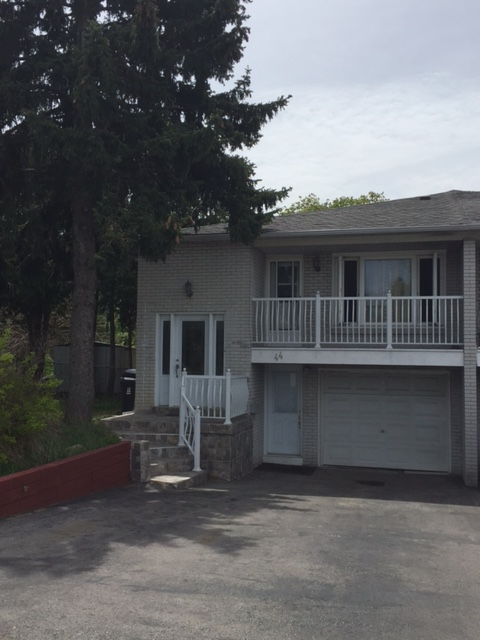 Finch & Don Mills - Spacious 2-bedroom apartment + 1 Parking