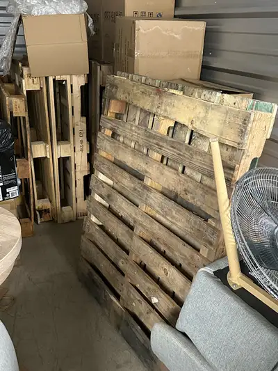 Pallets for free, View more