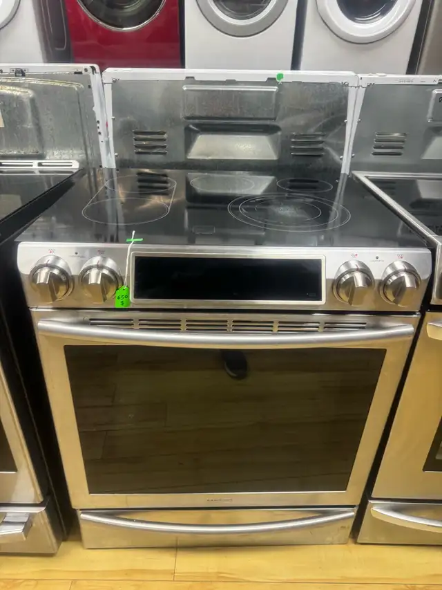 Samsung Electric Range in Stoves, Ovens & Ranges in Laval / North Shore - Image 2