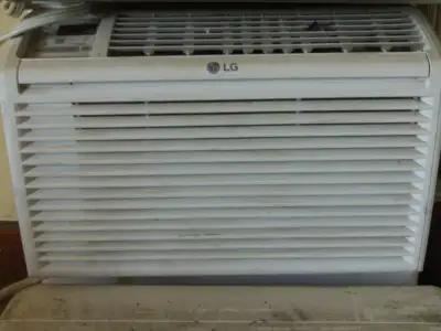 LG Window AIR CONDITIONER  6000btu, View more