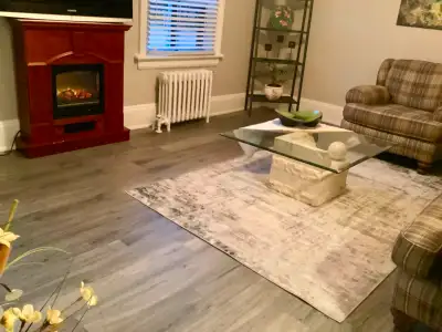 3 Bedrooms Apartment for Rent (1 Free Parking)