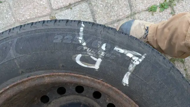 Michelin X-Ice Winter tires on steel rims - 255/60 R16 in Tires & Rims in Kitchener / Waterloo - Image 5