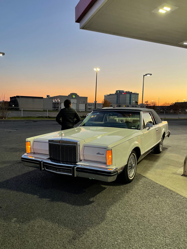 1981 Lincoln Continental Mark VI dans Voitures d'époque  à Ville de Montréal