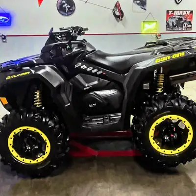 2020 CAN-AM XT-P Very lightly used top of the line outlander xt-p 850 with low km 1500. 9/10 conditi...