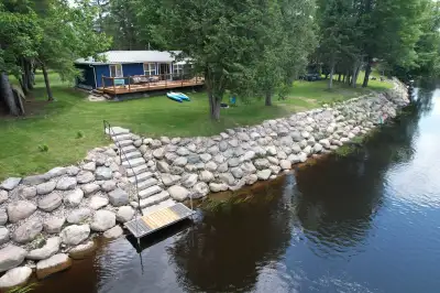 newly renovated kawartha lakes 2 bedroom cottage for rent, View more