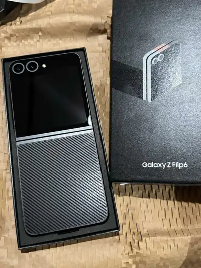 Samsung Galaxy Flip 6 black , View more