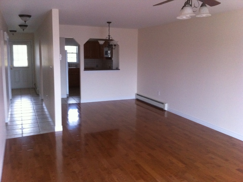 Duplex for rent North River Road 3