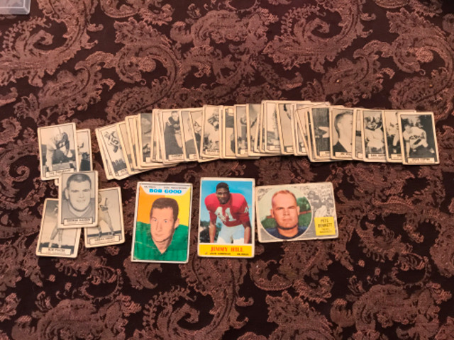 Old CFL football cards 1962 39 cards $60 OBO in Arts & Collectibles in City of Toronto