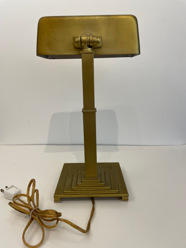 Vintage Machine Age Skyscaper  Copper Banker’s Desk Lamp in Indoor Lighting & Fans in Oshawa / Durham Region - Image 2