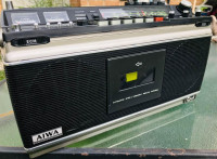 AIWA STEREO PORTABLE RADIO CASSETTE RECORDER BOOMBOX TPR-930